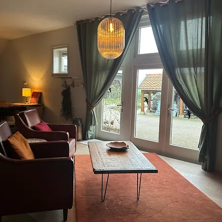 Apartamento Onder De Paardenkastanje Empe